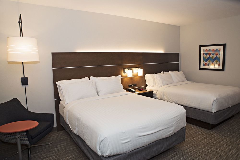 Holiday Inn Express & Suites - Rantoul By Ihg Hotel Rantoul