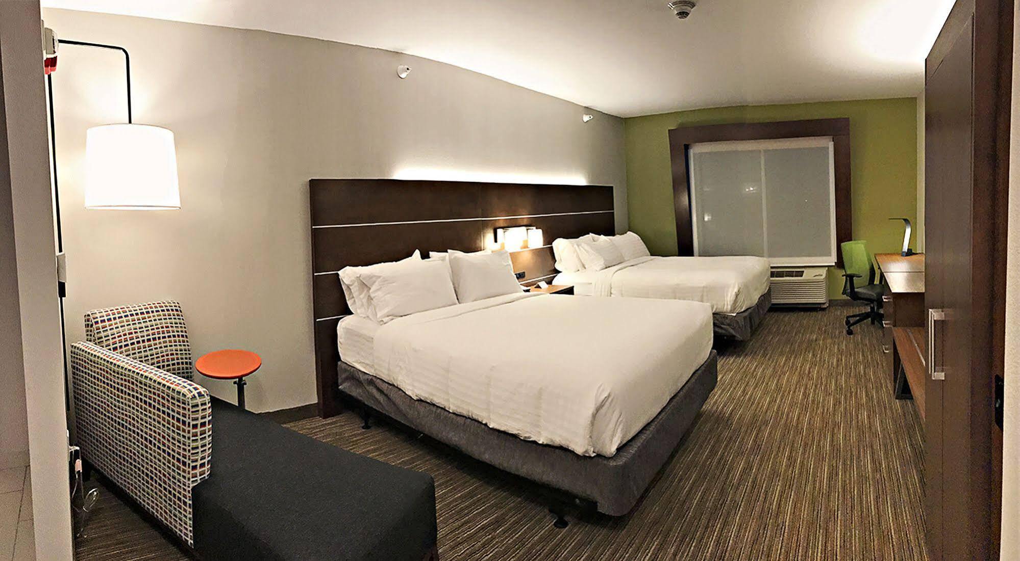 Holiday Inn Express & Suites - Rantoul By Ihg 3* Rantoul